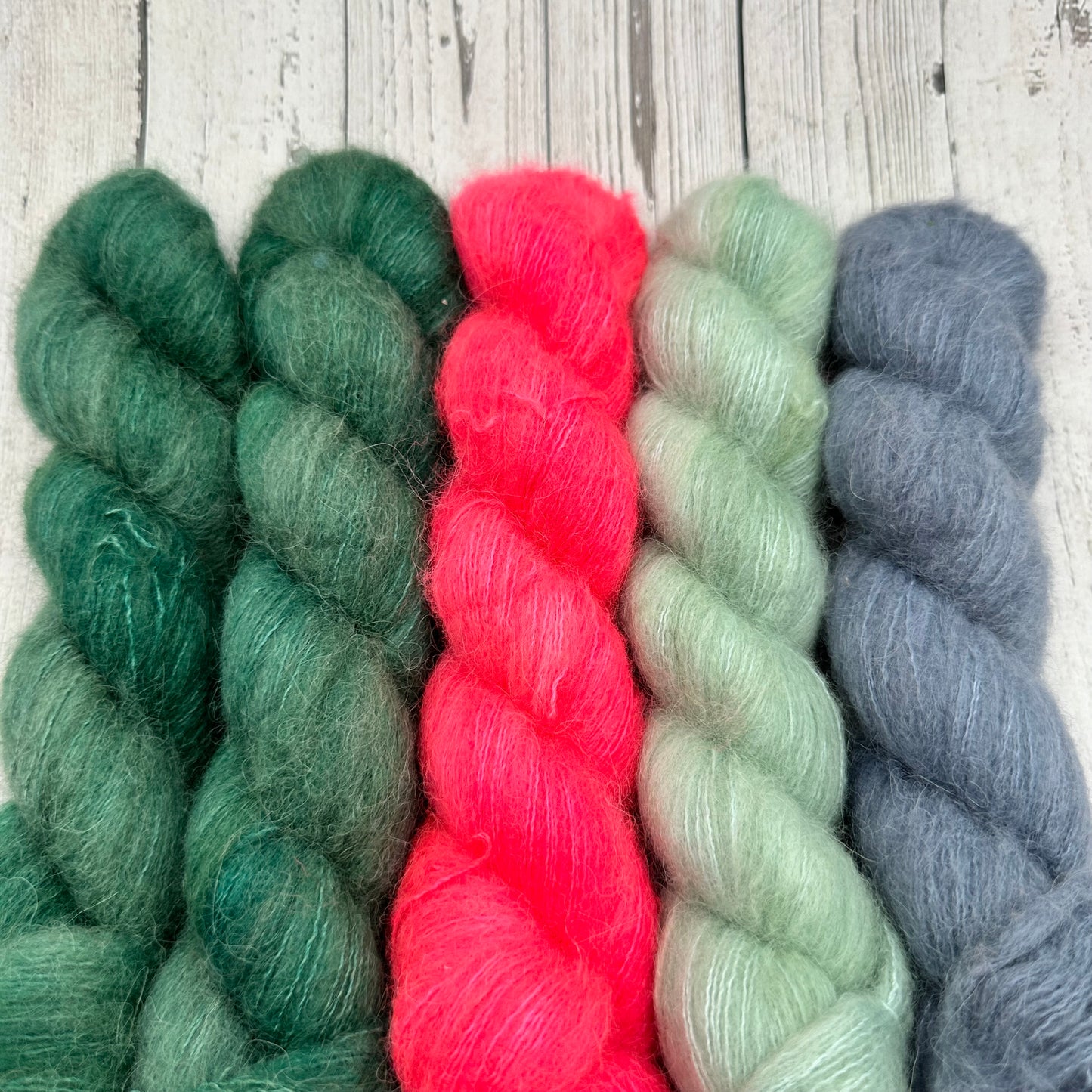 Majestic Fluff Bonus 5 Pack Yarn sets