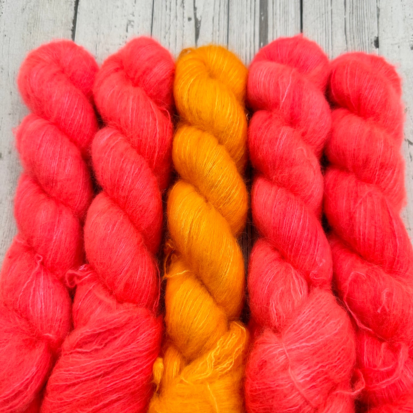 Majestic Fluff Bonus 5 Pack Yarn sets