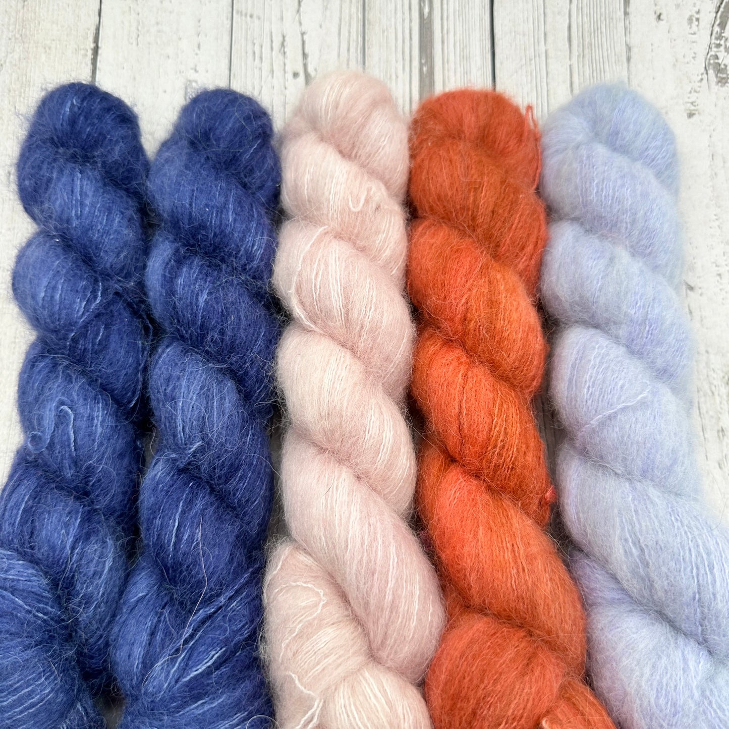 Majestic Fluff Bonus 5 Pack Yarn sets