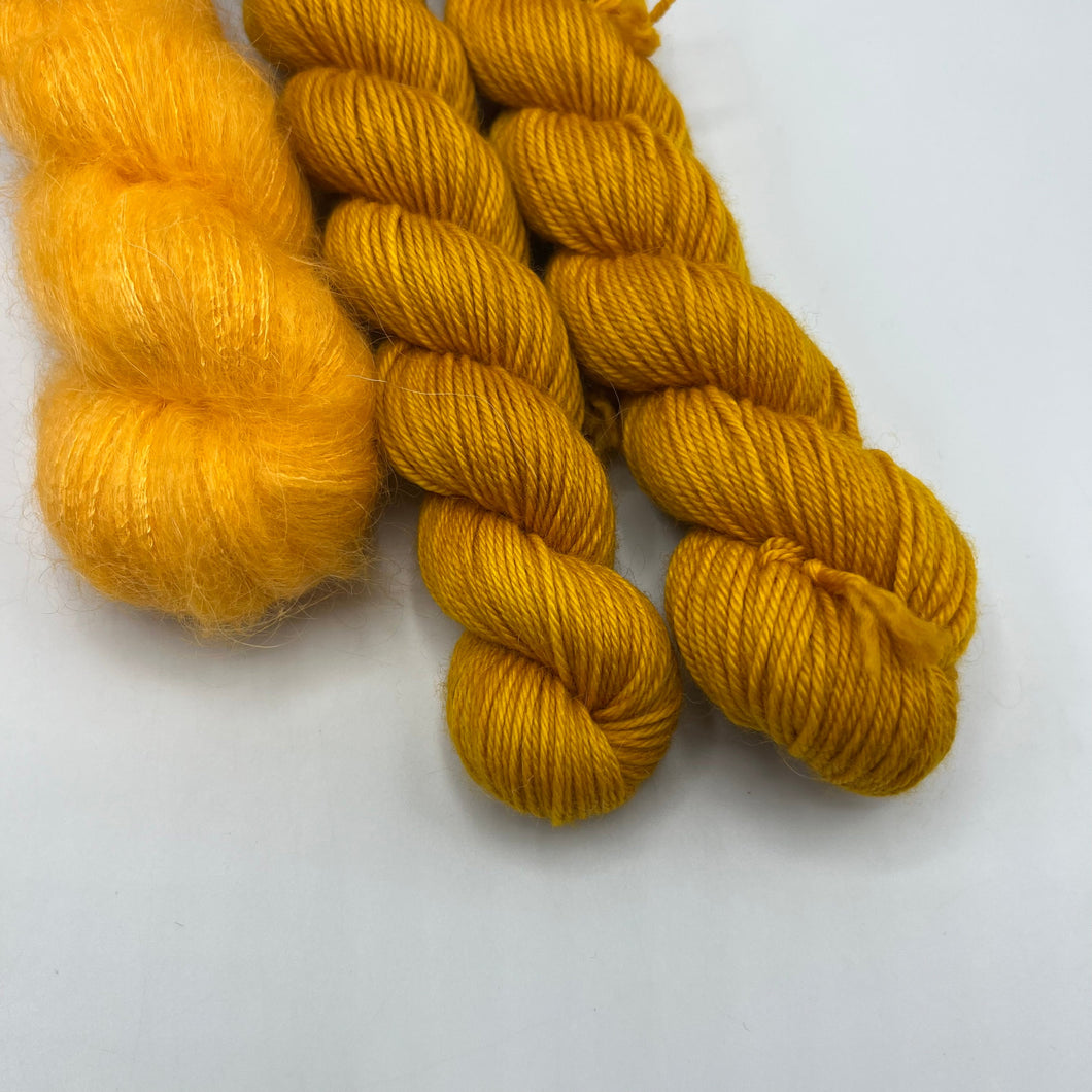 Golden Honey 50G Dk/Neon Orange Mohair Yarn set