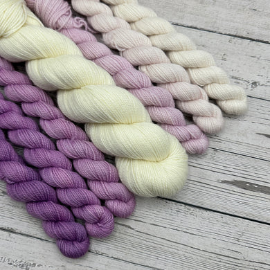 Fgf, Mardi Gras, White Elephant Chunky Yarn Trio – Frankie Grey Fibres